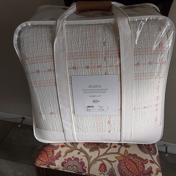 UGG ELODIE SNOW QUEEN COOLING BEDSPREAD  WITH PILLOW SHAMS - Picture 6 of 11